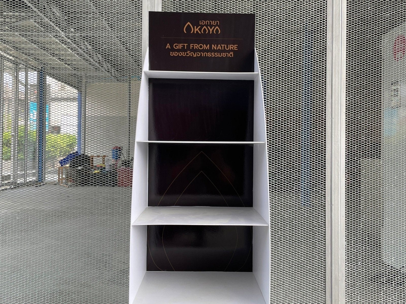 ชั้นวางสินค้าราคาถูก เชลฟ์ดิสเพลย์ Shelf Display แข็งแรง น้ำหนักเบา เหมาะสำหรับโชว์สินค้าในร้านค้า และงานอีเวนต์