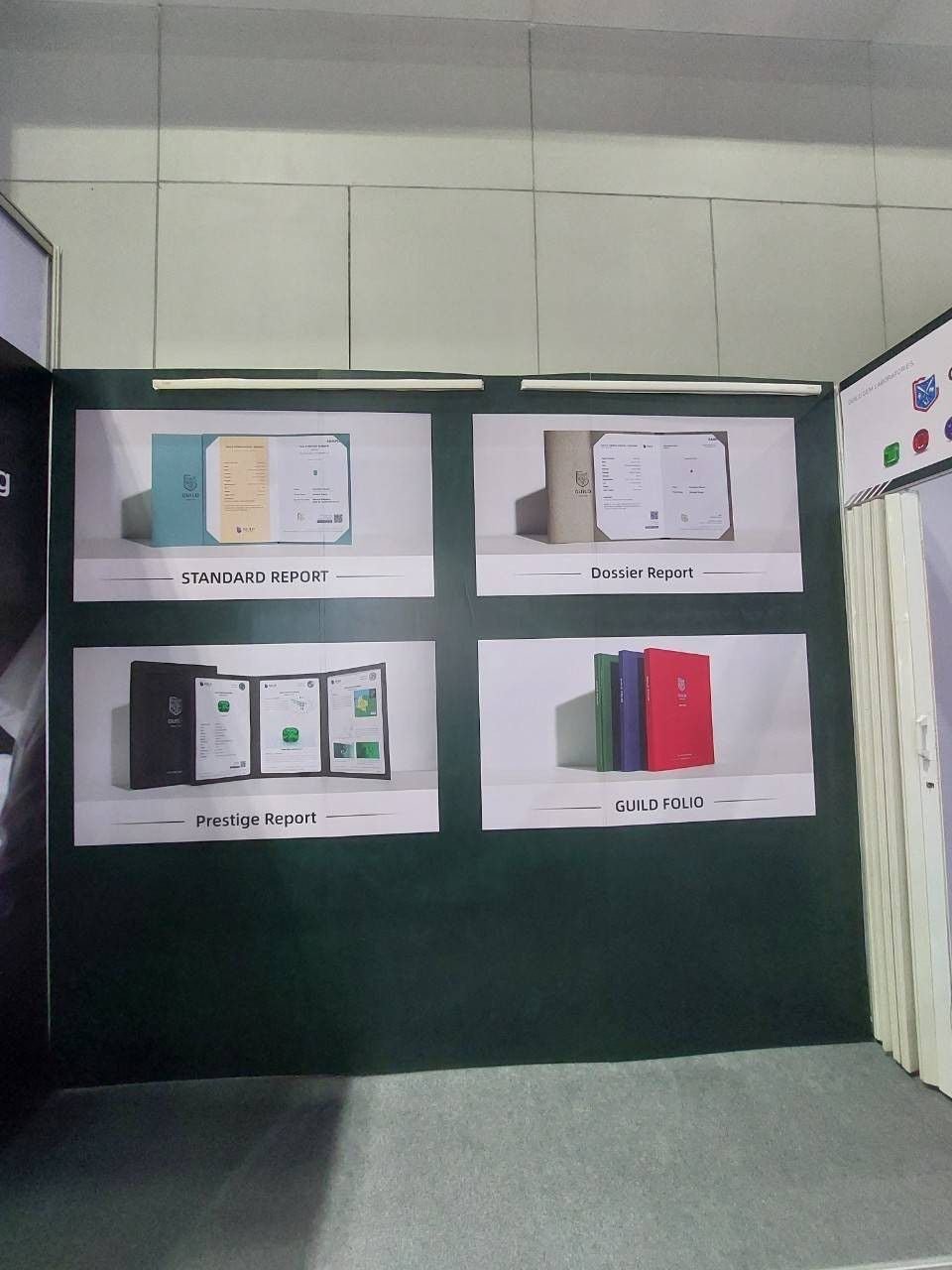 ป้ายโฟมบอร์ดติดผนังบูธงานแสดงสินค้า Expo พิมพ์คมชัด น้ำหนักเบา เหมาะสำหรับงานอีเวนต์