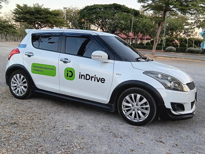 สติ๊กเกอร์ไดคัทติดรถ พิมพ์คมชัด วัสดุทนทาน กันน้ำ เหมาะสำหรับงานโฆษณา โปรโมชัน และตกแต่งรถเพื่อเพิ่มเอกลักษณ์