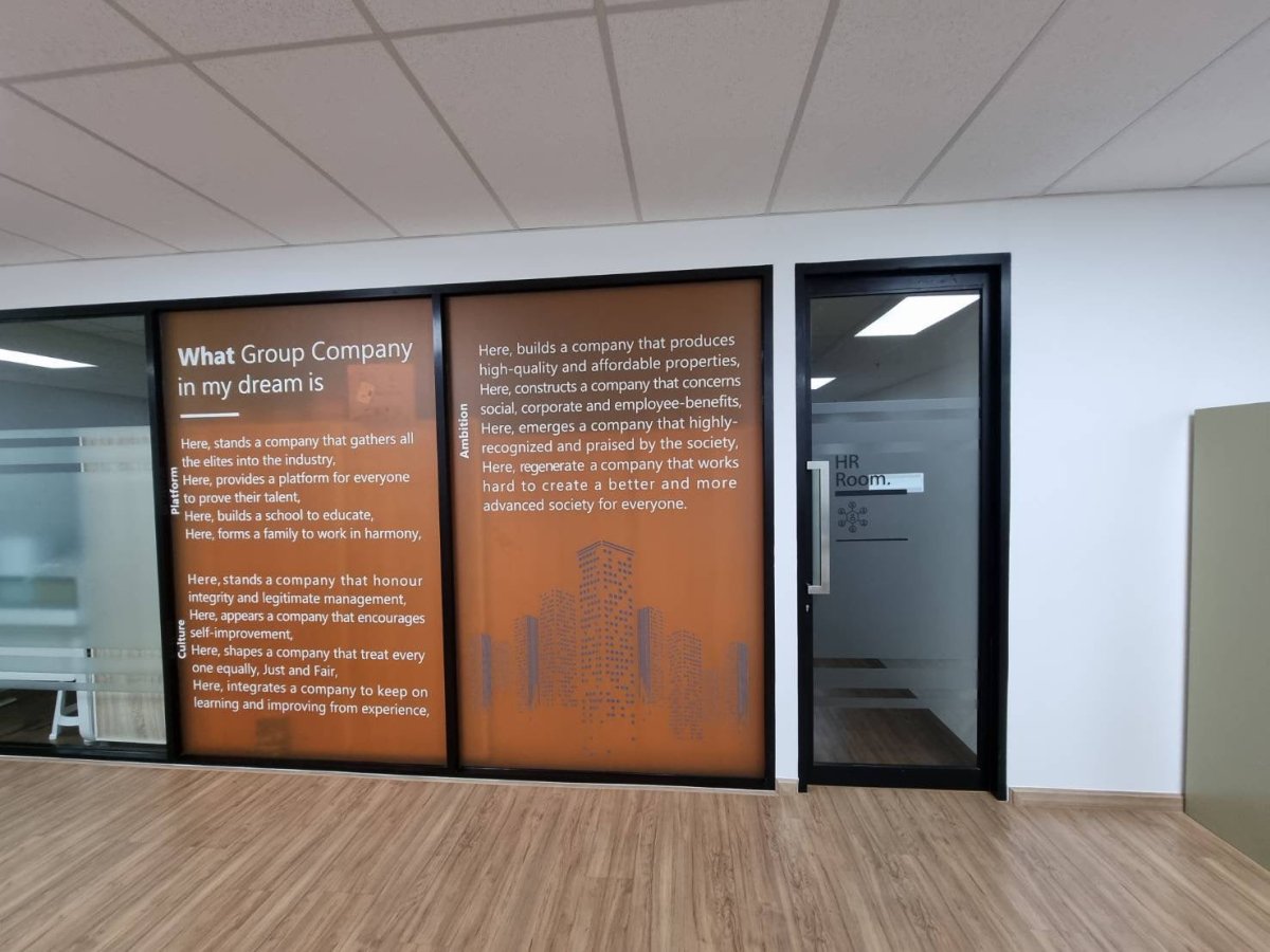 สติ๊กเกอร์ฝ้าติดกระจกมองทะลุ