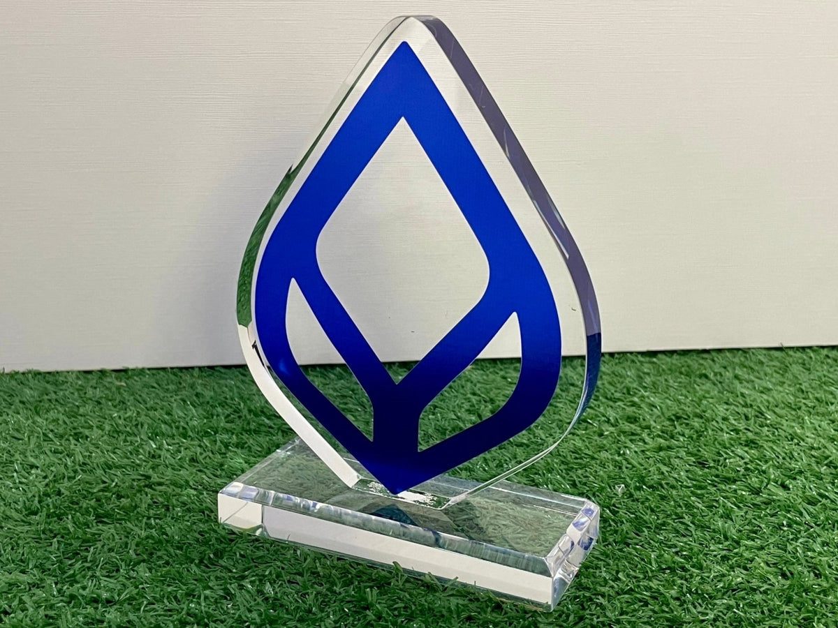 โล่รางวัล Acrylic Trophy Award อะคริลิคใส พิมพ์คมชัด ดีไซน์หรูหรา เหมาะสำหรับงานมอบรางวัล เกียรติยศ การแข่งขัน และงานองค์กร