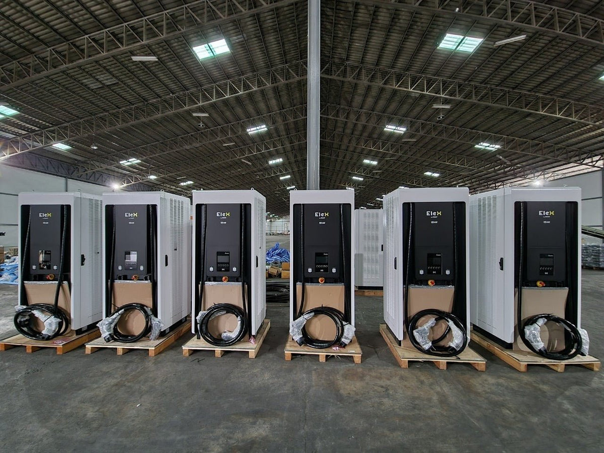 สติ๊กเกอร์ติดสถานี Station EV พิมพ์คมชัด ทนแดดฝน เหมาะสำหรับสถานีชาร์จรถยนต์ไฟฟ้า โปรโมชัน และงานตกแต่งสถานี EV