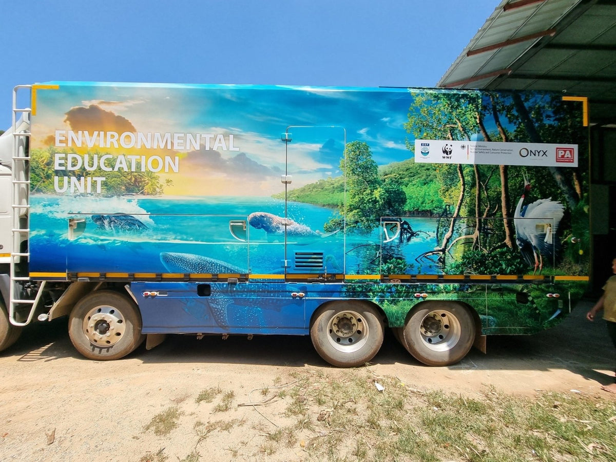 สติ๊กเกอร์ติดรถบรรทุก รถพ่วง พิมพ์คมชัด วัสดุทนทาน เหมาะสำหรับโฆษณา และงานโปรโมชัน