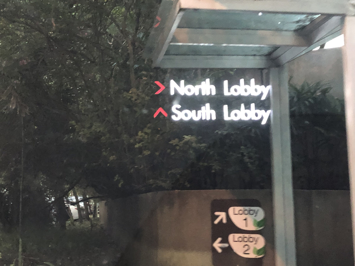 รับออกแบบ ป้ายแขวน ป้ายห้อยในห้าง ป้ายบอกทางไปห้องน้ำ ป้ายแฮงกิ้ง hanging