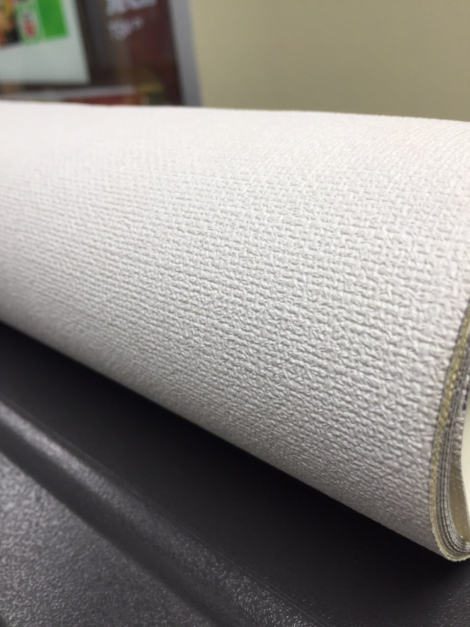 วอลเปเปอร์ติดผนัง Wallpaper พิมพ์ลาย - Octopus Media Solutions