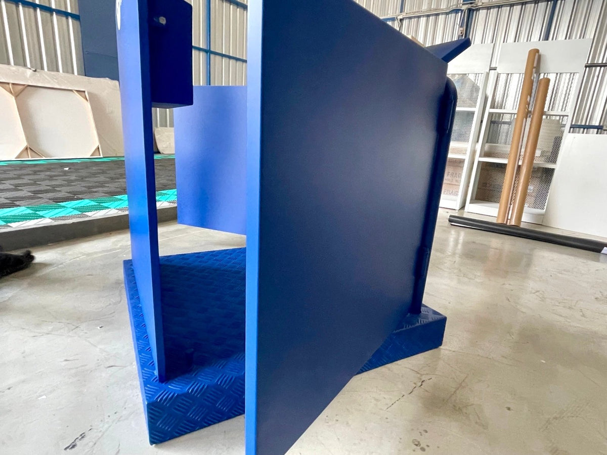 โพเดียม รปภ. และจุดพัก รปภ. แข็งแรง ทนทาน ดีไซน์ใช้งานสะดวก เหมาะสำหรับโครงการ อาคารสำนักงาน คอนโด และพื้นที่สาธารณะ