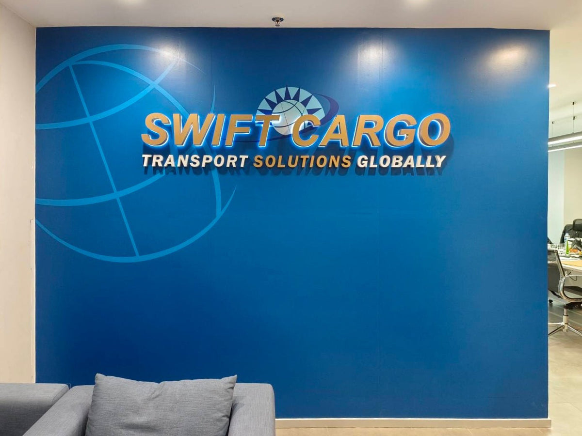 ป้ายไฟออกหลัง และอะคริลิคซ้อนหลัง แสงไฟสวยหรู สะท้อนกำแพงโดดเด่น เหมาะสำหรับป้ายบริษัท ร้านค้า และงานตกแต่งอาคาร