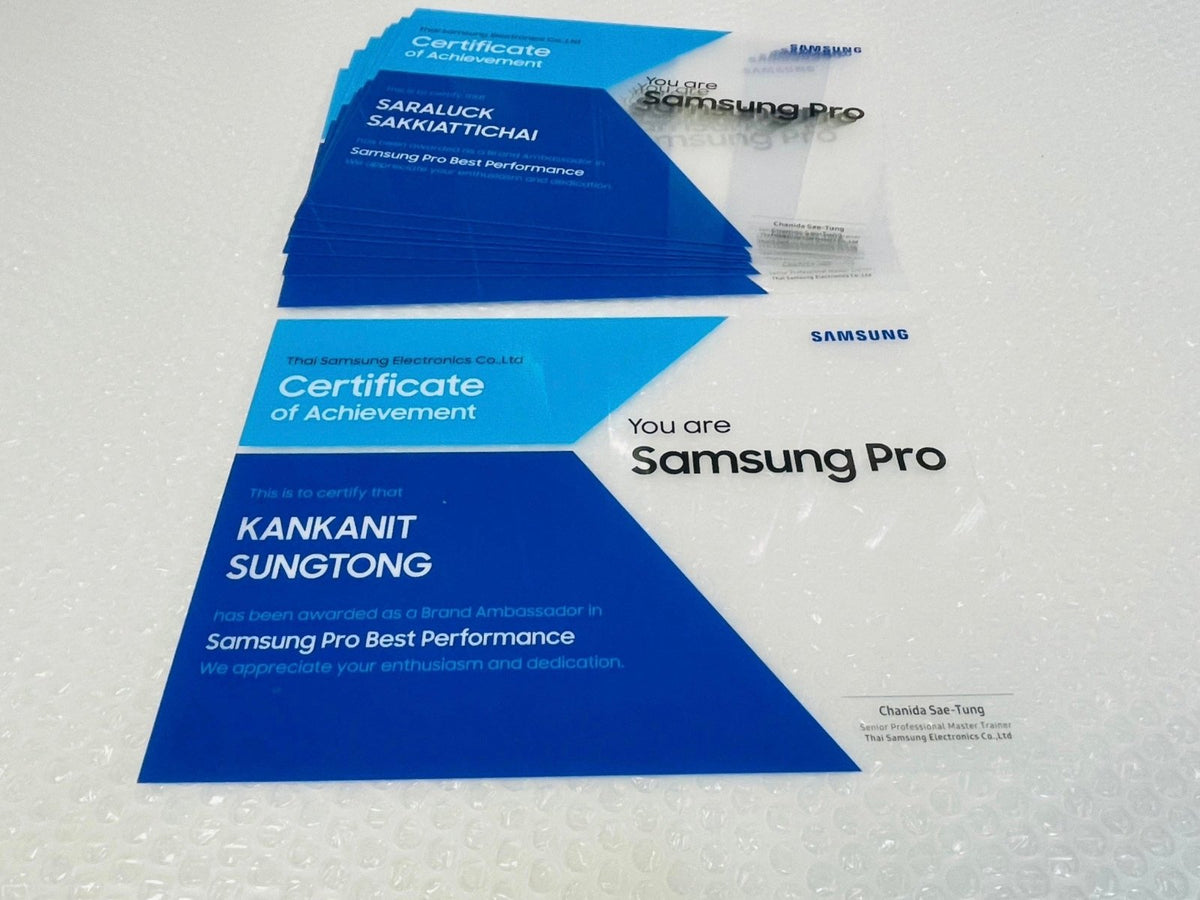 อะคริลิคใสพิมพ์กลับด้าน และพิมพ์พลาสติก พิมพ์คมชัด สีสดใส เหมาะสำหรับป้ายบริษัท ป้ายร้านค้า งานตกแต่ง และงานโฆษณา