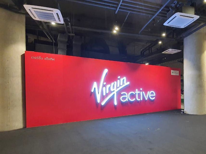 ป้ายอักษรไฟออกหน้า สว่างชัดเจน ดีไซน์โดดเด่น เหมาะสำหรับร้านค้า บริษัท และงานโฆษณา