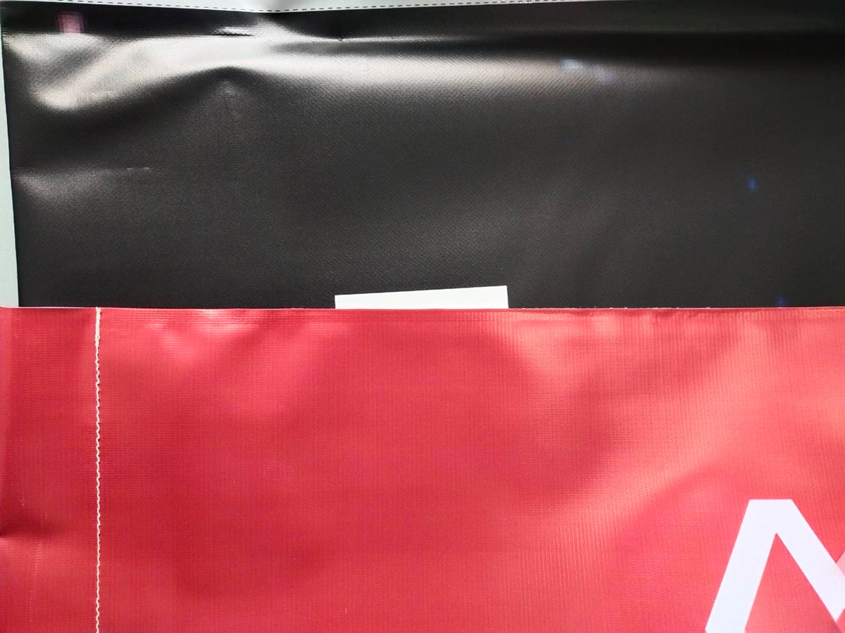 ไวนิลอิงค์เจ็ท เปรียบเทียบเกรด สีสดทนแดดฝน เหมาะสำหรับงานโฆษณา ป้ายหน้าร้าน และอีเวนต์