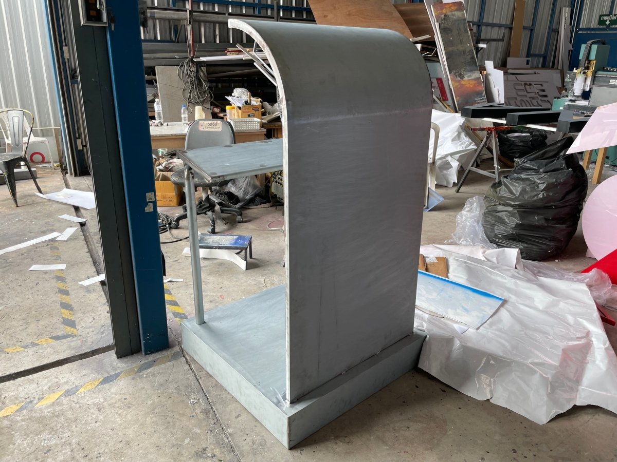 โพเดียม รปภ. และจุดพัก รปภ. แข็งแรง ทนทาน ดีไซน์ใช้งานสะดวก เหมาะสำหรับโครงการ อาคารสำนักงาน คอนโด และพื้นที่สาธารณะ