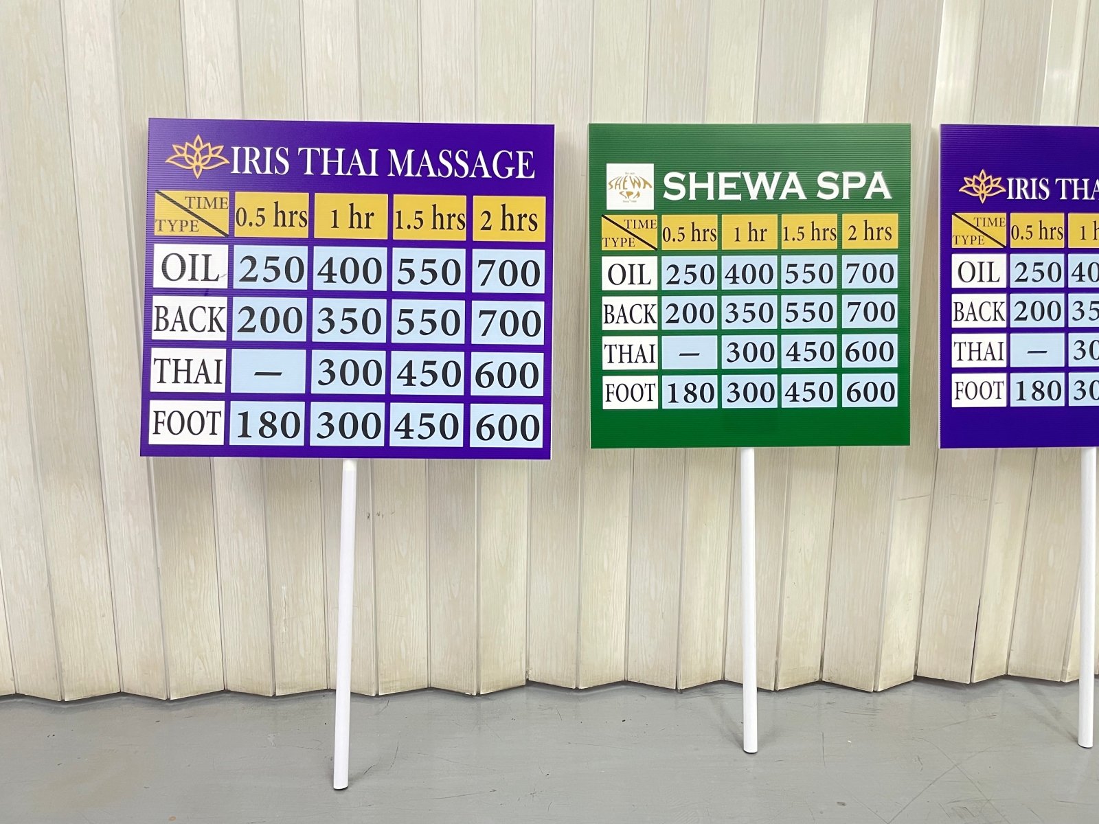 ป้ายถือถ่ายรูป ป้ายพร็อพ สำหรับงานแต่ง งานอีเวนต์ และปาร์ตี้ ดีไซน์น่ารัก พิมพ์คมชัด เพิ่มความสนุกในการถ่ายภาพ