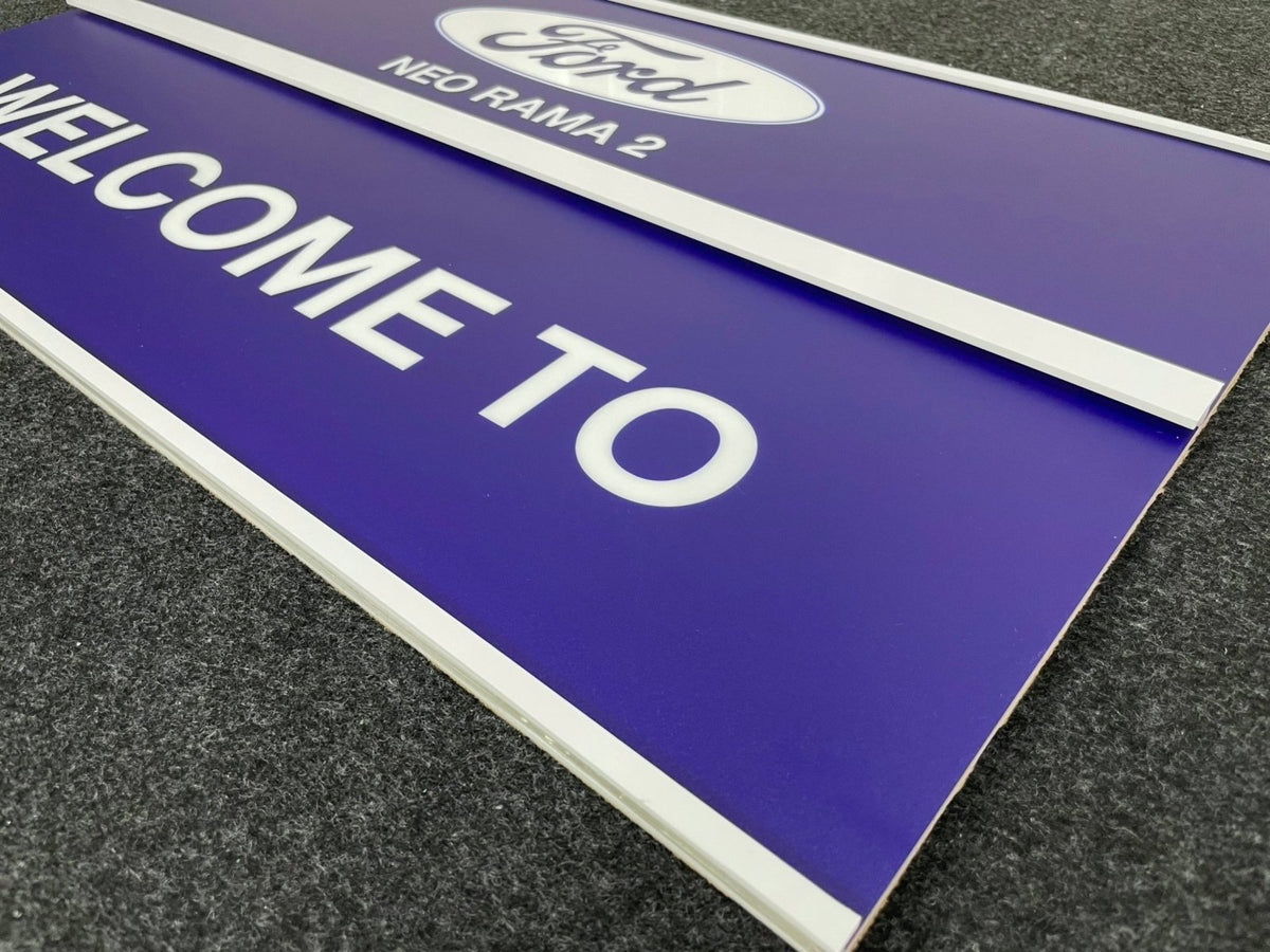 ป้ายรางสอดอะคริลิค ใส่ข้อมูลเปลี่ยนง่าย เหมาะสำหรับป้ายหน้าห้อง ป้ายสำนักงาน และอาคาร