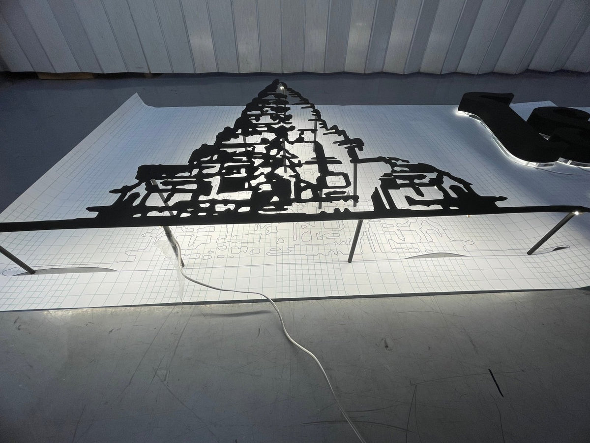 ป้ายโลหะฉลุเลเซอร์ และป้ายเหล็กฉลุเลเซอร์ ตัดคมชัด ดีไซน์สวยงาม ทนทาน เหมาะสำหรับป้ายบริษัท ร้านค้า และงานตกแต่ง