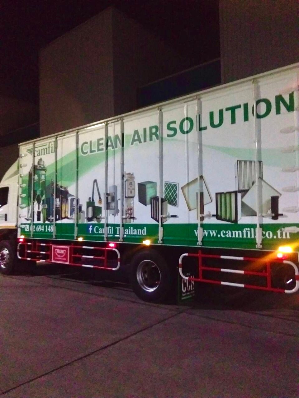 สติ๊กเกอร์ติดรถ 6 ล้อ พิมพ์คมชัด วัสดุทนทาน เหมาะสำหรับโฆษณา โปรโมชัน และสร้างเอกลักษณ์แบรนด์