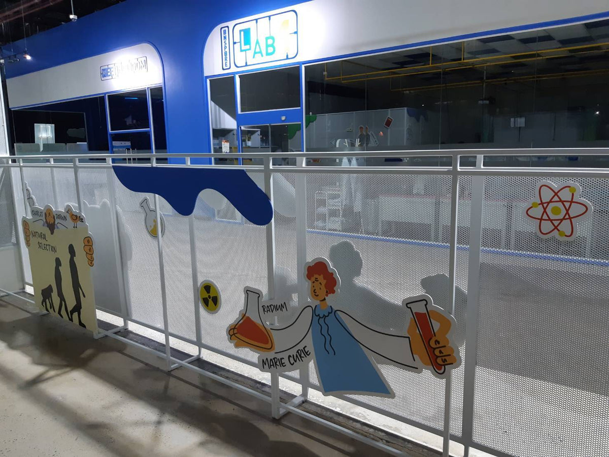 จัดบูธ ตกแต่งดิสเพลย์ร้าน ออกแบบครบวงจร เหมาะสำหรับงานอีเวนต์ งานแสดงสินค้า และโปรโมชัน