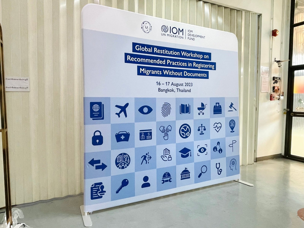 บูธสำเร็จรูป ราคาถูก Booth Solution สำหรับงานออกบูธและอีเวนต์ ดีไซน์สวย พิมพ์คมชัด ติดตั้งง่าย ใช้งานได้ทันที