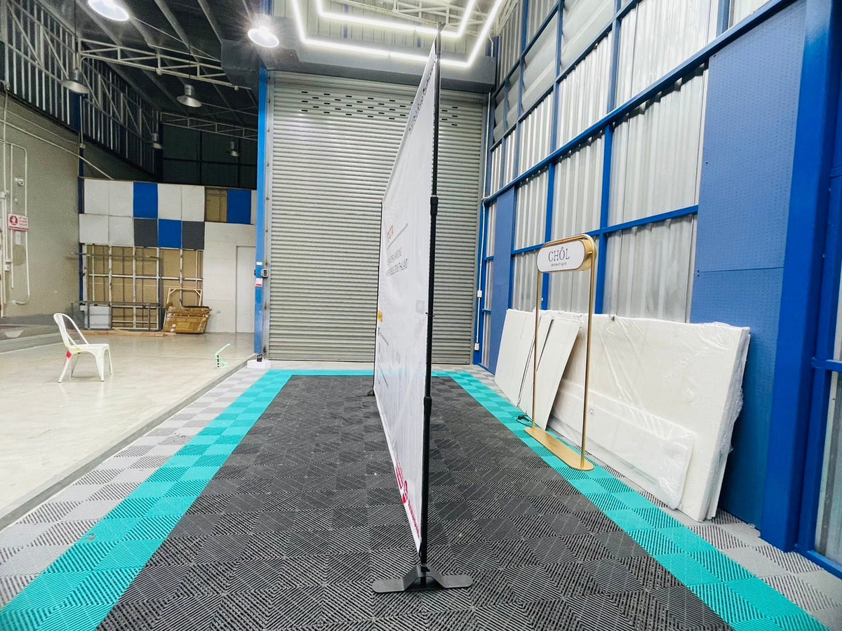 แบคดรอปไวนิล Vinyl Backdrop พิมพ์คมชัด สีสด ทนแดดฝน เหมาะสำหรับงานอีเวนต์ งานถ่ายภาพ และงานโปรโมชันต่าง ๆ