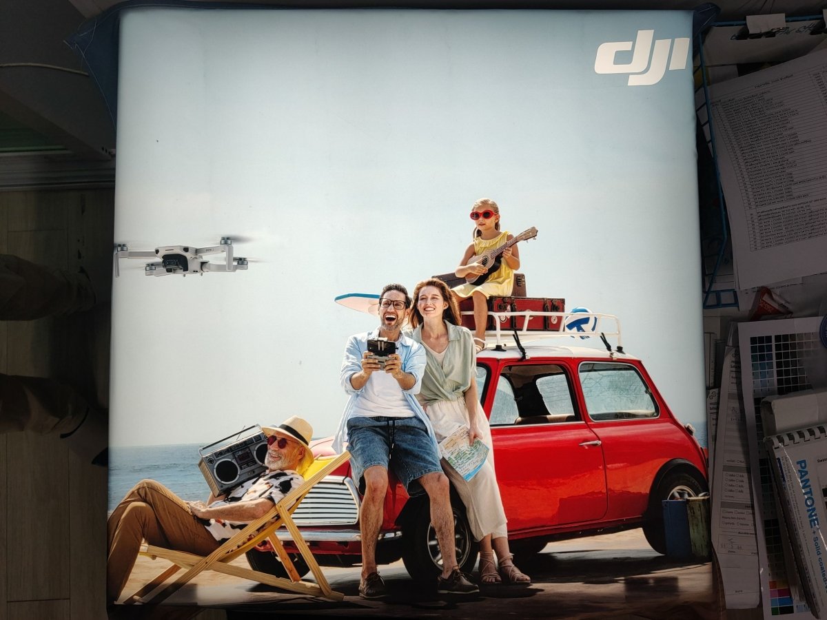 ป้ายกล่องไฟผ้าบารีซอล ป้ายไฟผ้าไร้ขอบ ป้ายไฟ LED พร้อมงานพิมพ์ Fabric Lightbox