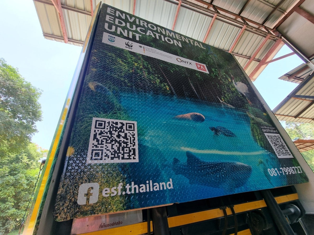 สติ๊กเกอร์ติดรถบรรทุก รถพ่วง พิมพ์คมชัด วัสดุทนทาน เหมาะสำหรับโฆษณา และงานโปรโมชัน