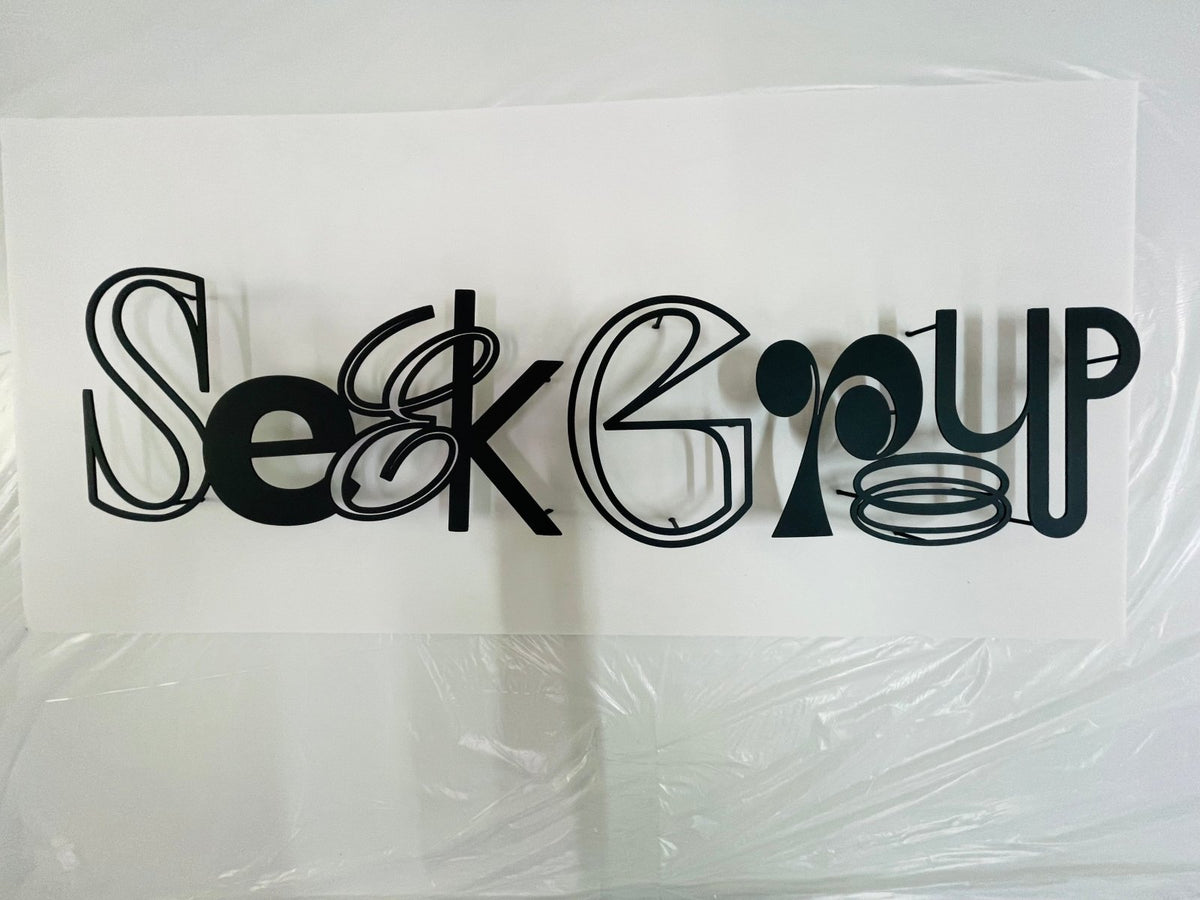 ป้ายโลหะฉลุเลเซอร์ และป้ายเหล็กฉลุเลเซอร์ ตัดคมชัด ดีไซน์สวยงาม ทนทาน เหมาะสำหรับป้ายบริษัท ร้านค้า และงานตกแต่ง