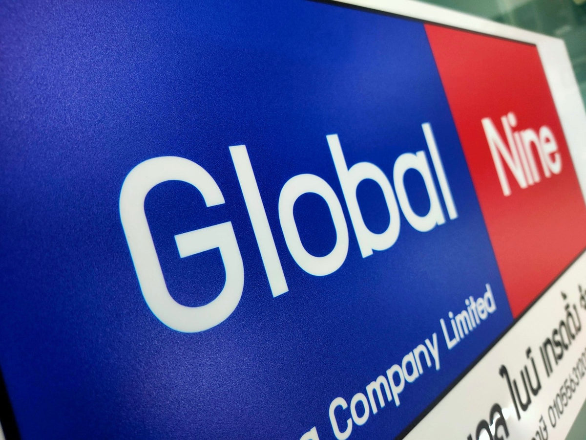 ป้ายบริษัทอะคริลิค พิมพ์ยูวี สีสด คมชัด เหมาะสำหรับออฟฟิศ ร้านค้า และองค์กรธุรกิจ