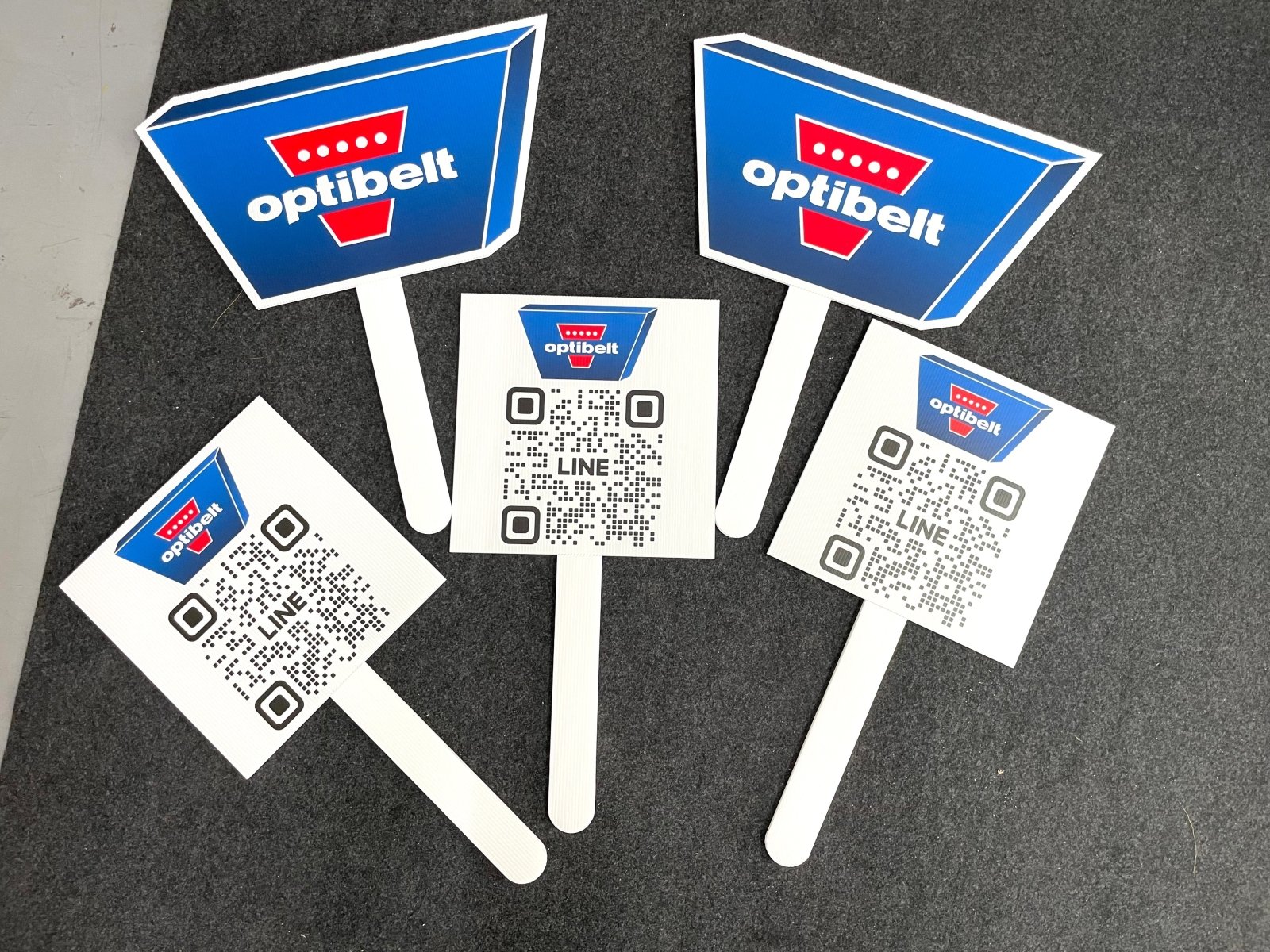 ป้ายถือถ่ายรูป ป้ายพร็อพ สำหรับงานแต่ง งานอีเวนต์ และปาร์ตี้ ดีไซน์น่ารัก พิมพ์คมชัด เพิ่มความสนุกในการถ่ายภาพ