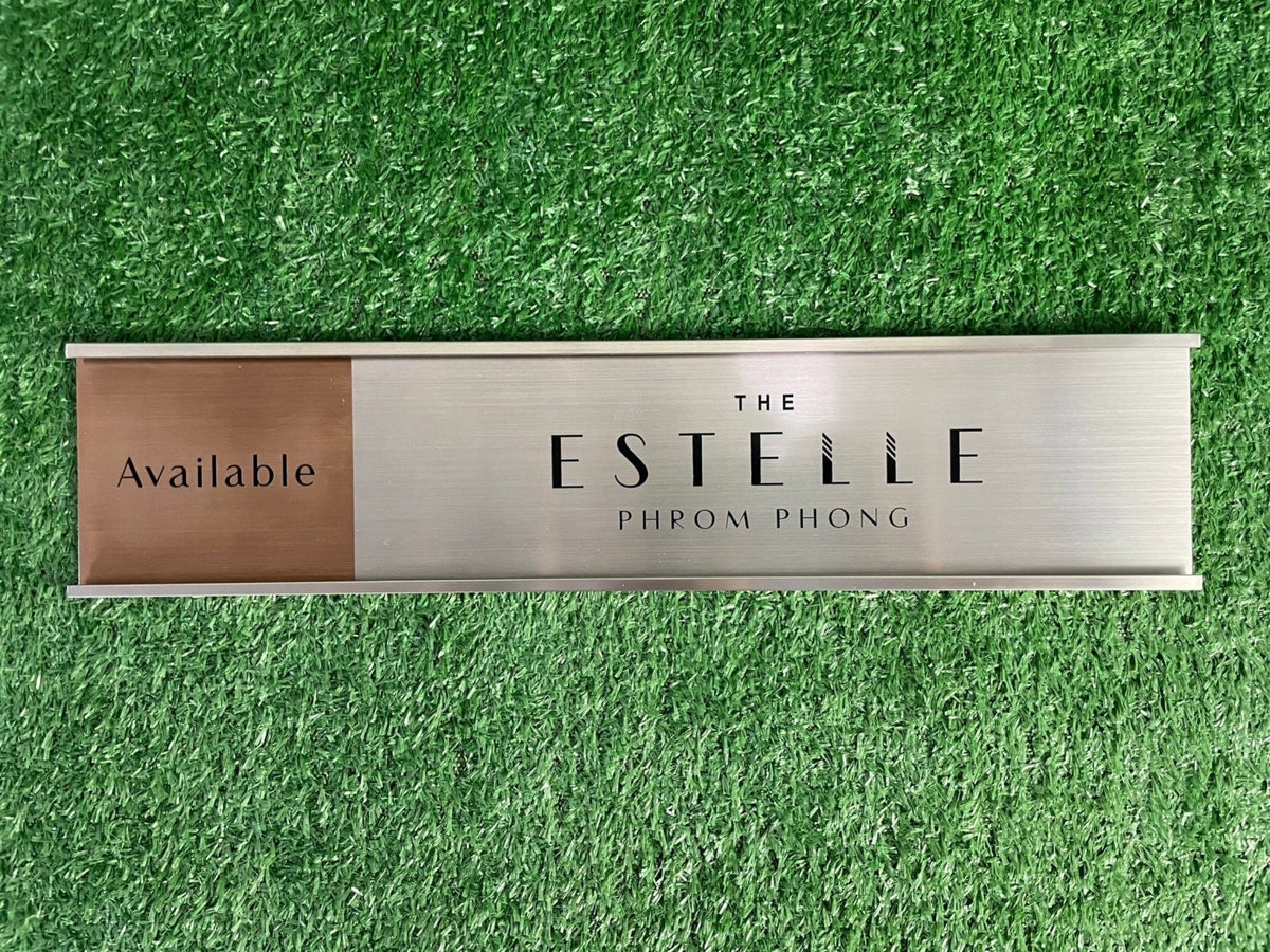 ป้ายห้องสแตนเลส ป้ายรางสอด ป้ายอยู่ไม่อยู่ ป้ายว่างไม่ว่างหน้าห้อง