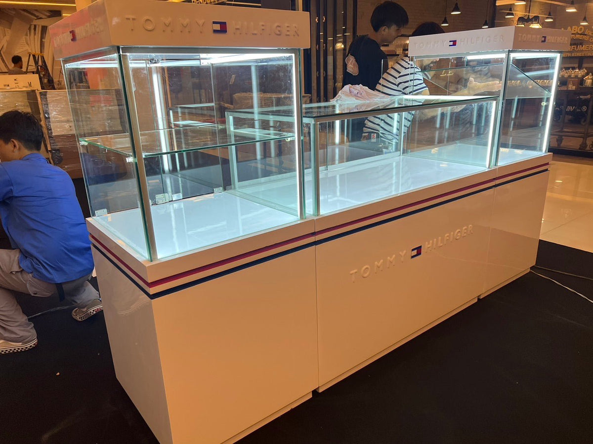 รับทำบูธแสดงสินค้า บูธออกงานอีเวนต์ และบูธ Expo ดีไซน์สวย พิมพ์คมชัด โครงสร้างแข็งแรง เหมาะสำหรับงานโปรโมชันและนิทรรศการ