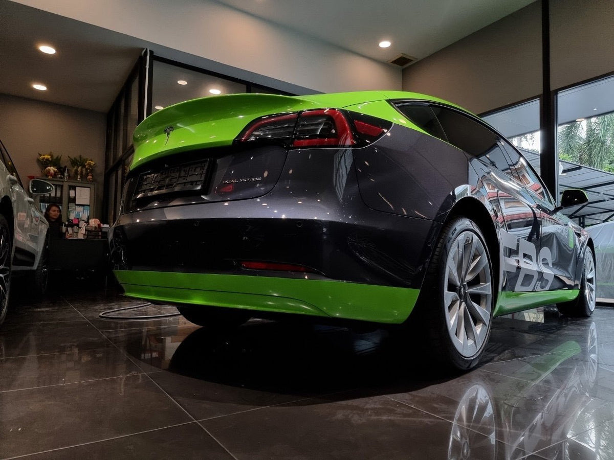 สติ๊กเกอร์แต่งรถ EV - Octopus Media Solutions รับทำสติ๊กเกอร์ สติ๊กเกอร์ติดรถ สติ๊กเกอร์ไดคัท สติ๊กเกอร์