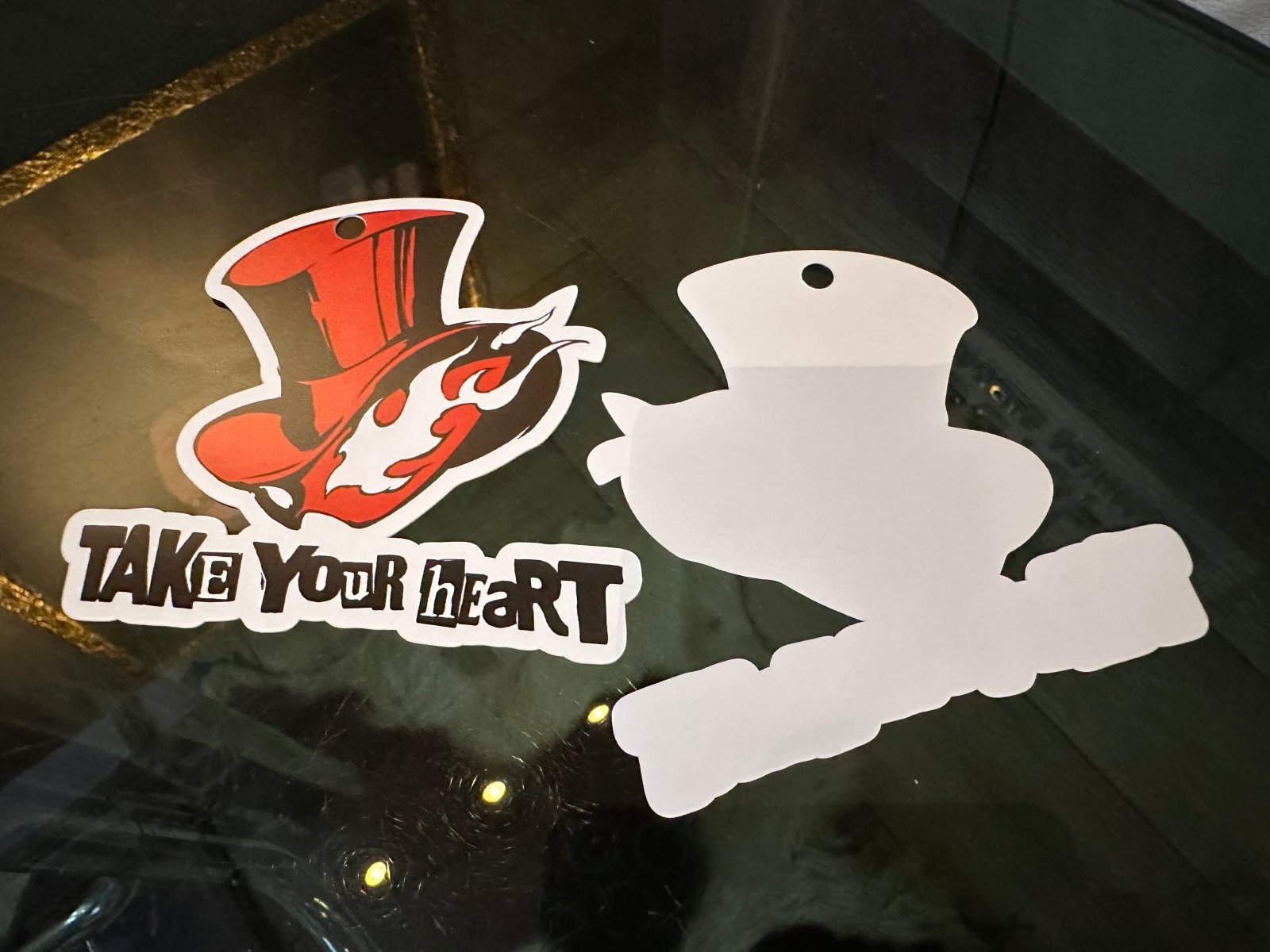 ป้ายแท็ก ป้าย Tag พิมพ์คมชัด ใช้เป็นป้ายสินค้า ป้ายราคา หรือป้ายโลโก้ เหมาะสำหรับร้านค้า งานอีเวนต์ และการโปรโมชันสินค้า