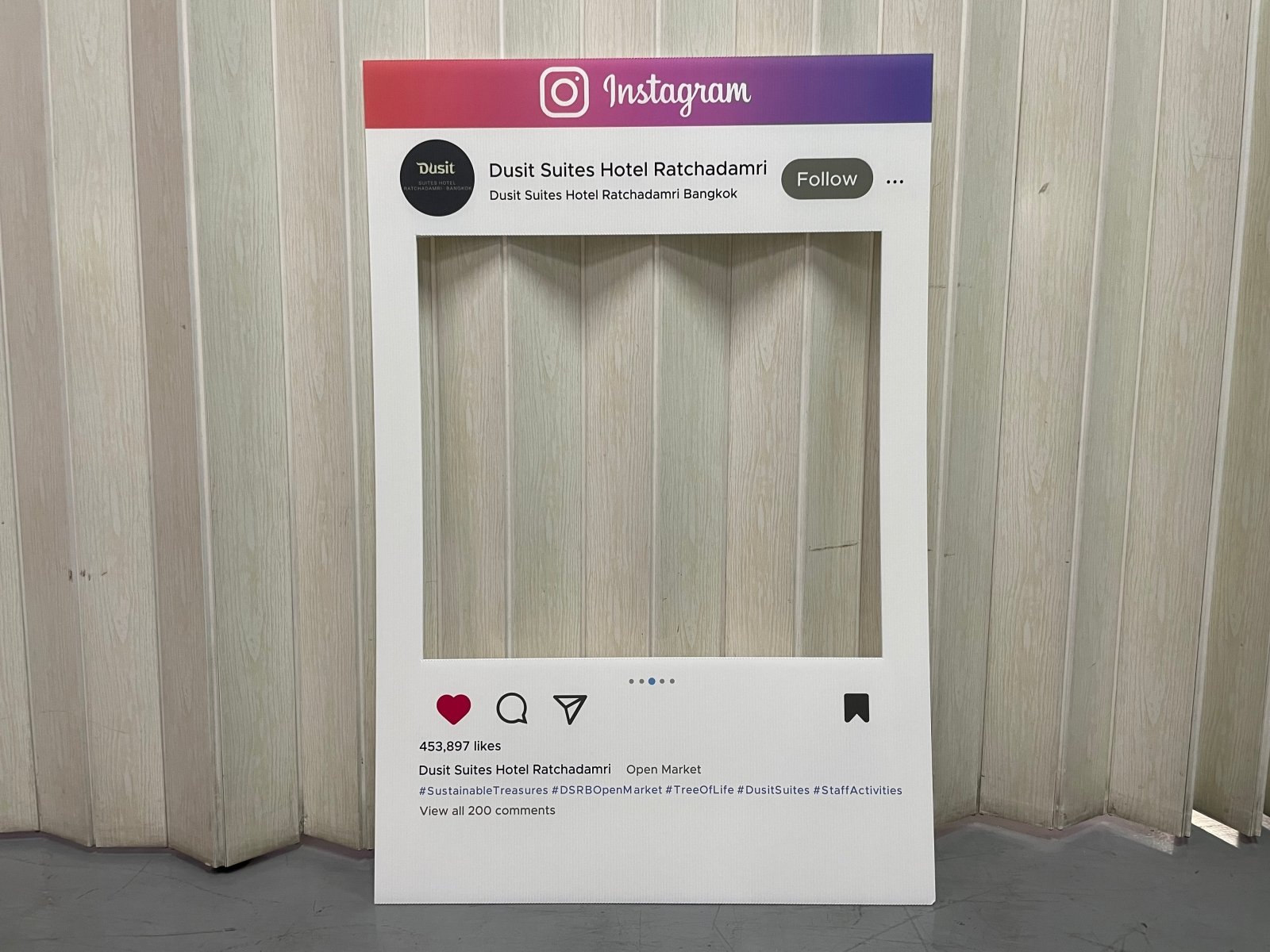 กรอบป้าย Instagram และ Facebook ดีไซน์เหมือนหน้าฟีดโซเชียล เหมาะสำหรับงานอีเวนต์ งานถ่ายภาพ และกิจกรรมโปรโมชัน