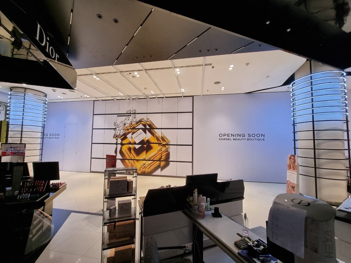 จัดบูธ ตกแต่งดิสเพลย์ร้าน ออกแบบครบวงจร เหมาะสำหรับงานอีเวนต์ งานแสดงสินค้า และโปรโมชัน