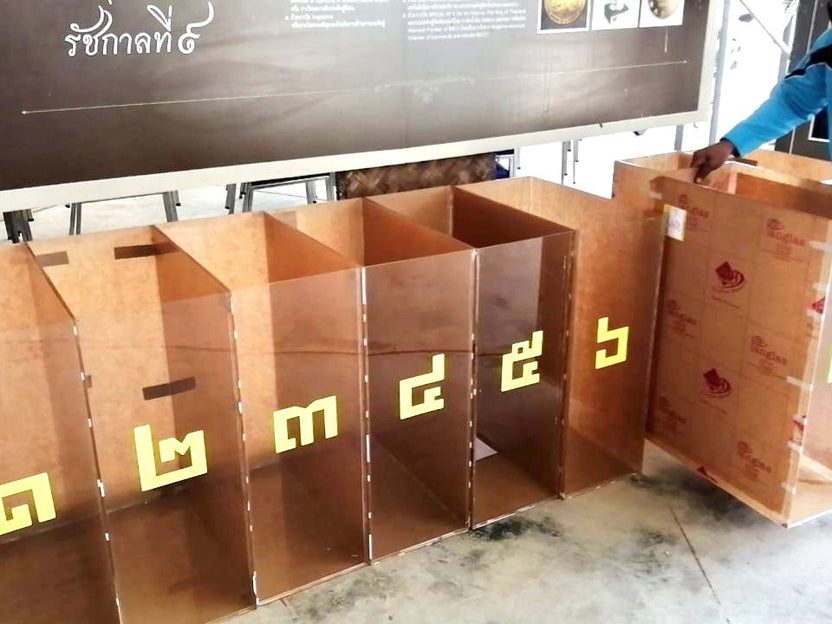 ฉากนิทรรศการ กล่องโหวต กล่องใส่ลูกบอล ดีไซน์แข็งแรง เหมาะสำหรับงานอีเวนต์และกิจกรรมส่งเสริมการขาย