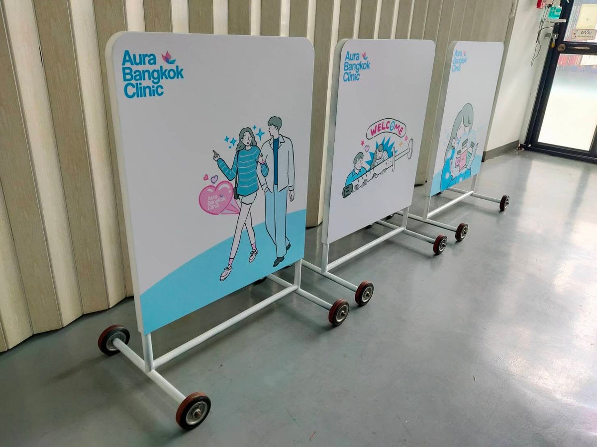 ป้ายล้อเลื่อน ป้ายตั้งมีล้อลาก และที่กั้นจอดรถ เคลื่อนย้ายสะดวก แข็งแรง ทนทาน เหมาะสำหรับงานจราจร ความปลอดภัย และป้ายเตือน