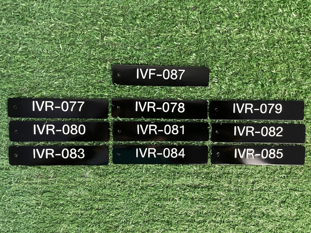 ป้ายเนมเพลท เนมแทก และป้ายกัดกรดเซาะร่อง ตัวอักษรคมชัด ทนทาน เหมาะสำหรับป้ายชื่อบริษัท เครื่องจักร และงานอุตสาหกรรม