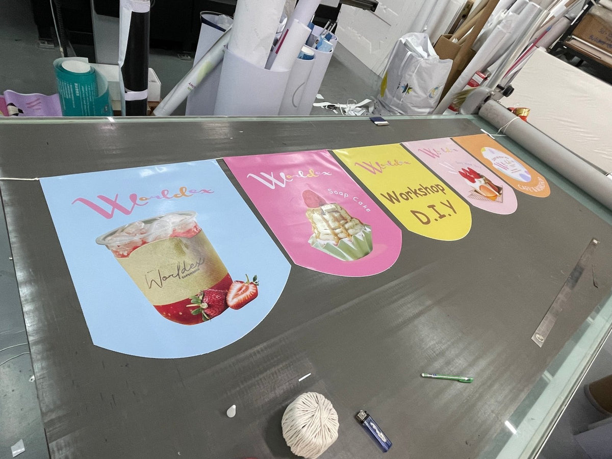 ธงราว Bunting Flag พิมพ์สีสดคมชัด น้ำหนักเบา แข็งแรง เหมาะสำหรับงานอีเวนต์ งานเทศกาล งานโปรโมชัน และตกแต่งหน้าร้าน