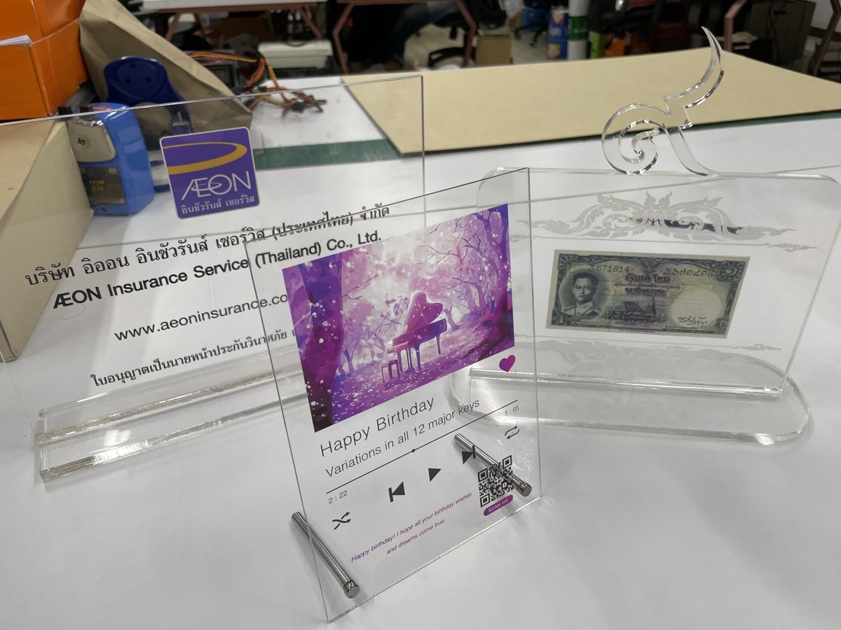 ป้ายอะคริลิคตั้งโต๊ะ และกรอบรูปอะคริลิคใส พิมพ์คมชัด ดีไซน์หรูหรา เหมาะสำหรับป้ายราคา เมนูร้านอาหาร และงานตกแต่ง