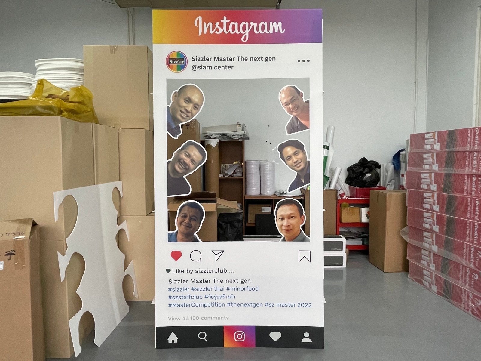 กรอบป้าย Instagram และ Facebook ดีไซน์เหมือนหน้าฟีดโซเชียล เหมาะสำหรับงานอีเวนต์ งานถ่ายภาพ และกิจกรรมโปรโมชัน