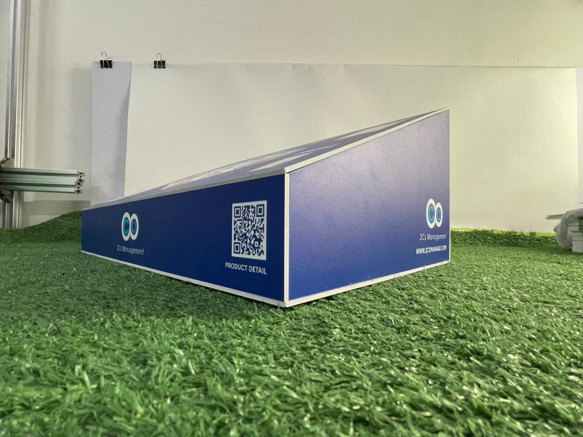 ดิสเพลย์ชั้นวางสินค้า พลาสวูด แข็งแรง น้ำหนักเบา เหมาะสำหรับโชว์สินค้าในร้านค้าและงานอีเวนต์