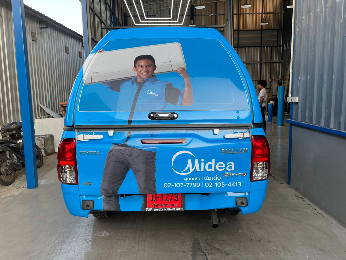 สติ๊กเกอร์ติดรถกระบะ Pickup Wrap Sticker พิมพ์คมชัด วัสดุทนทาน เหมาะสำหรับโฆษณา โปรโมชัน และตกแต่งรถเพื่อเพิ่มเอกลักษณ์