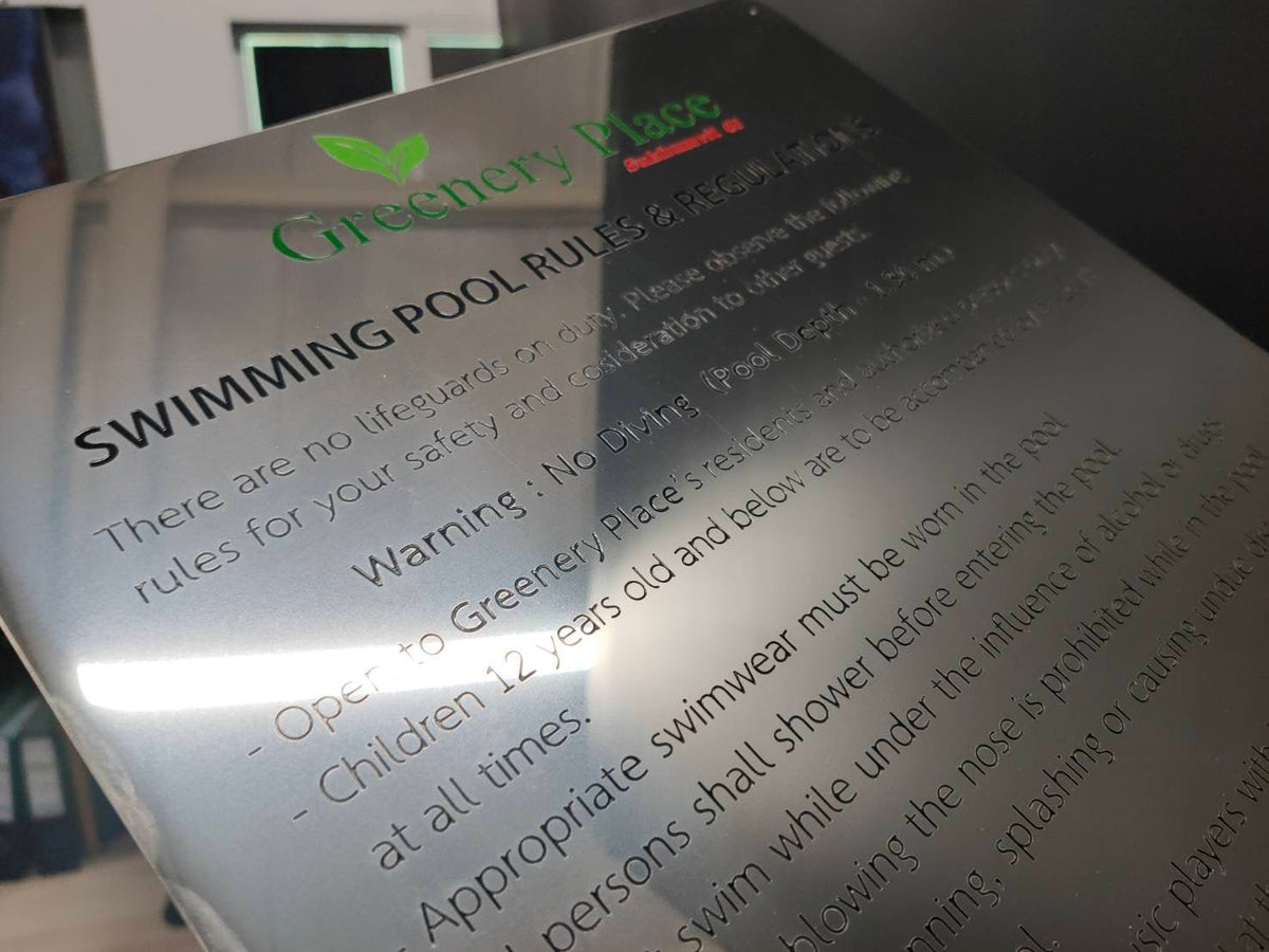 ป้ายสแตนเลส เงินเงา BA ผิวเงาเรียบหรู สะท้อนชัดเจน เหมาะสำหรับป้ายบริษัทและอาคารสำนักงาน