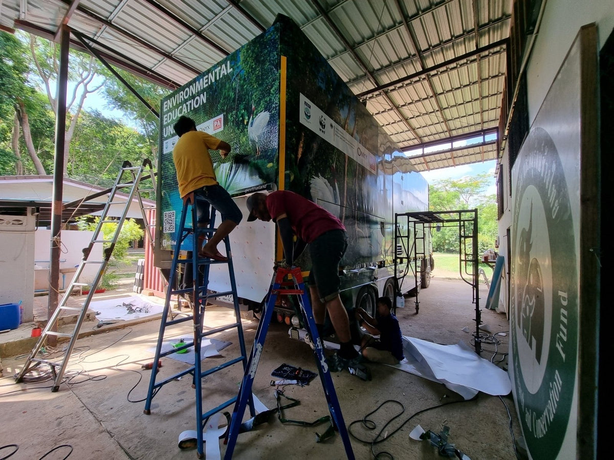 สติ๊กเกอร์ติดรถบรรทุก รถพ่วง พิมพ์คมชัด วัสดุทนทาน เหมาะสำหรับโฆษณา และงานโปรโมชัน