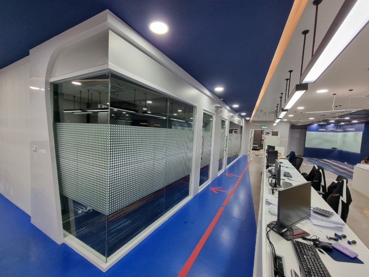 สติ๊กเกอร์ฝ้าติดกระจก สติ๊กเกอร์ฝ้าบังสายตา