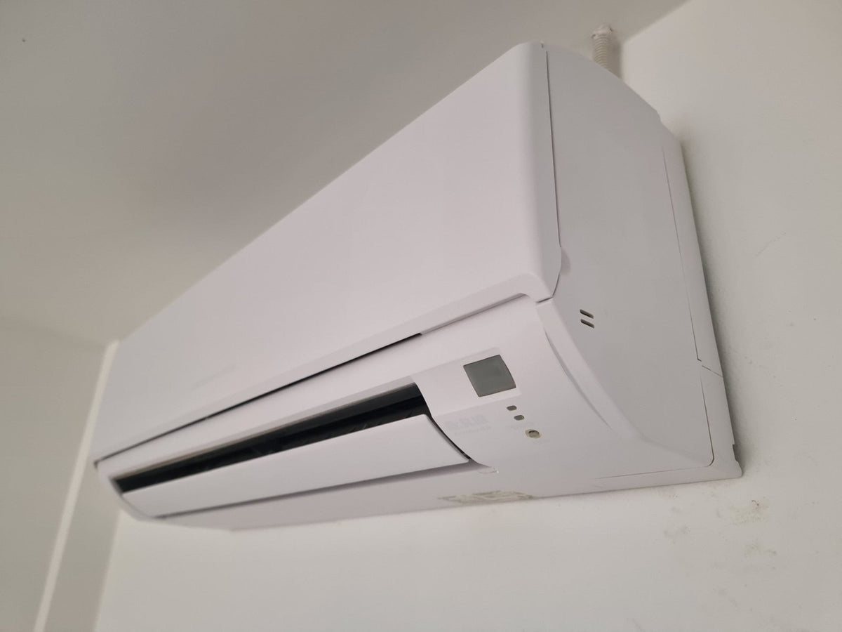 สติ๊กเกอร์ติดแอร์ แร็ปคอยล์เย็น วัสดุทนทาน กันน้ำ พิมพ์คมชัด เหมาะสำหรับงานตกแต่งและโปรโมชัน