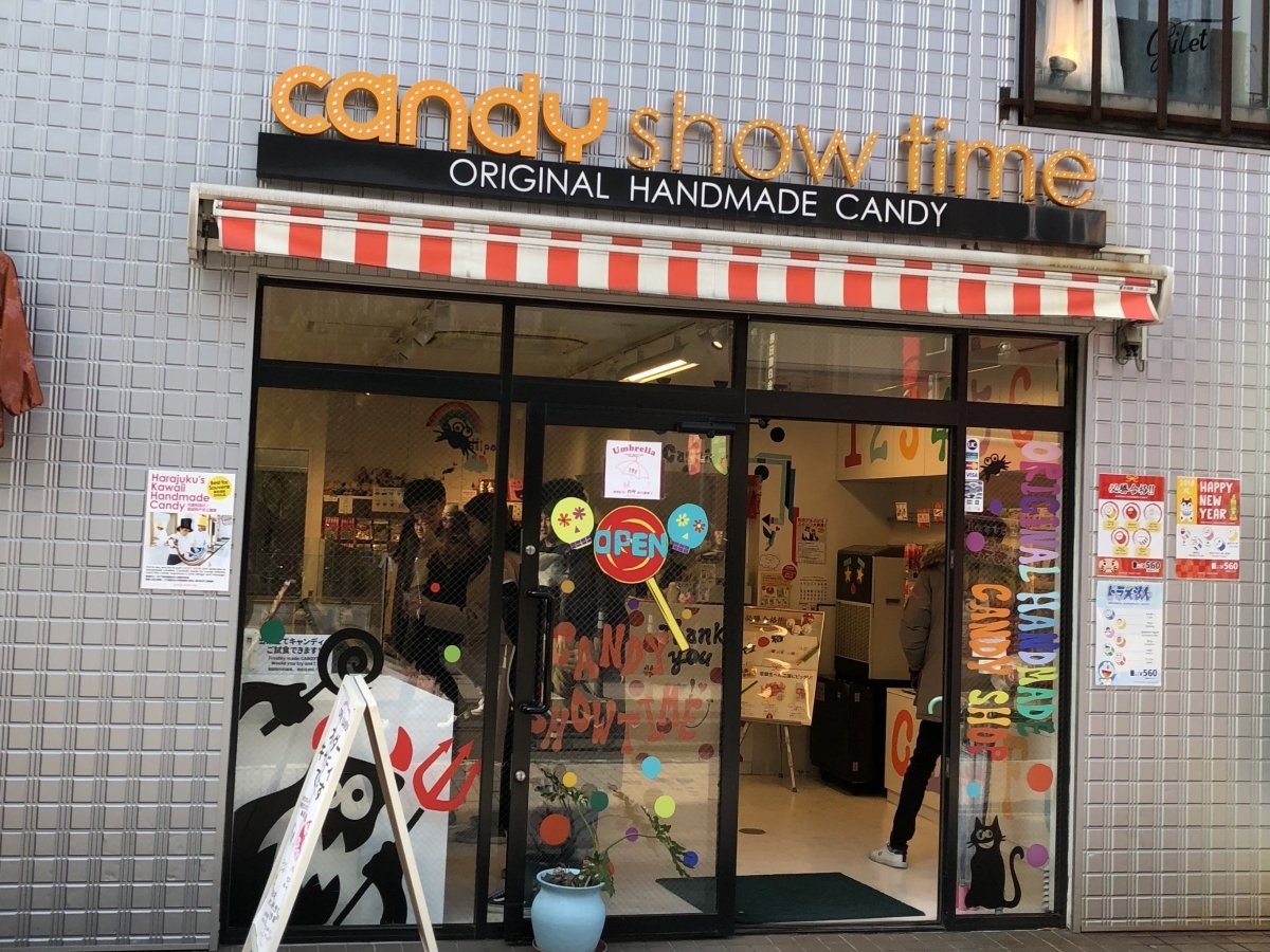 ป้ายไฟปิงปอง LED Bulb ให้แสงสวยคลาสสิก ดึงดูดสายตา เหมาะสำหรับร้านอาหาร คาเฟ่ งานอีเวนต์ และป้ายโปรโมชัน