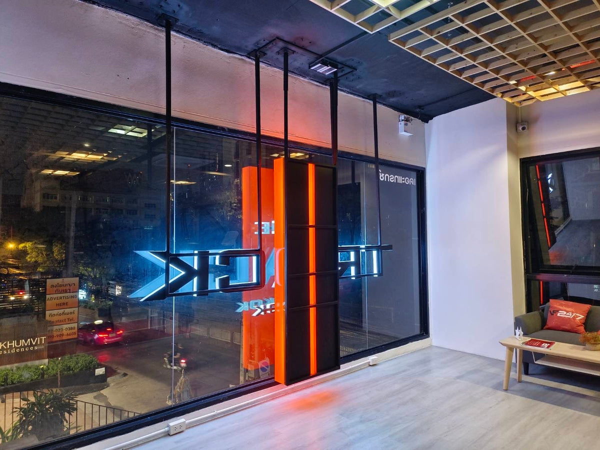 ป้ายฟิตเนส ตกแต่งยิม สปอร์ตคลับ ดีไซน์ทันสมัย พิมพ์คมชัด เหมาะสำหรับสปอร์ตคลับและศูนย์ออกกำลังกาย