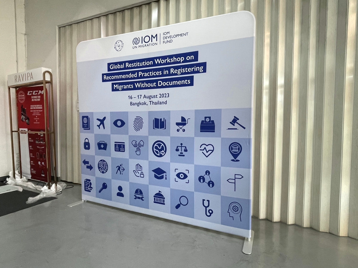 ฉากถ่ายรูปแบบผ้า แบคดรอปผ้าสำเร็จรูป Fabric Backdrop