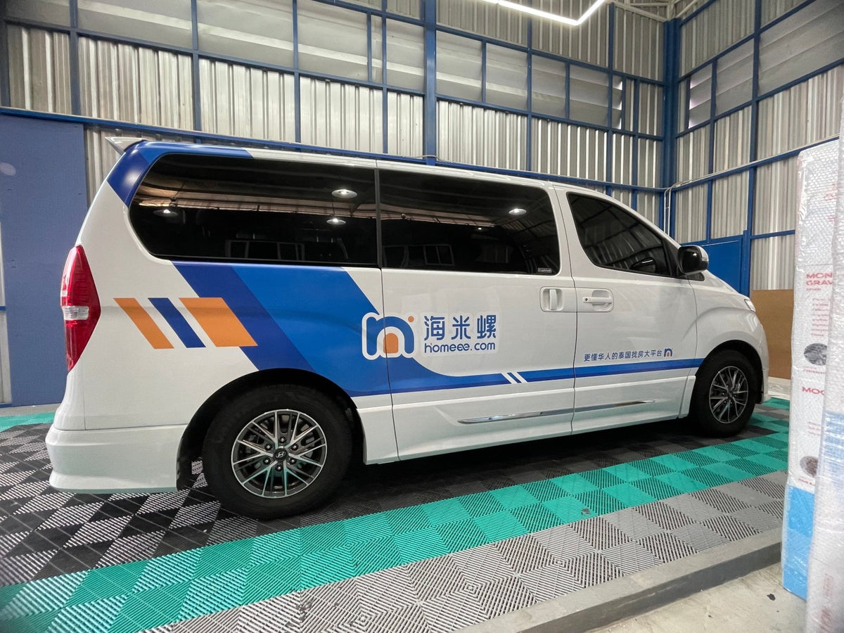 ป้ายสติ๊กเกอร์ อักษรต่างประเทศ พิมพ์คมชัด เหมาะสำหรับร้านอาหาร สินค้านำเข้า และงานตกแต่ง