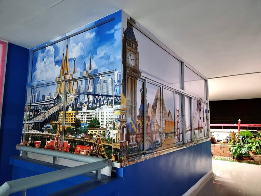 สติ๊กเกอร์ติดกระจก ทึบแสง กันแดด และโปร่งแสง พิมพ์คมชัด ช่วยลดแสงแดด เพิ่มความเป็นส่วนตัว เหมาะสำหรับอาคารและร้านค้า